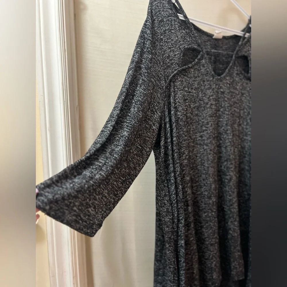 ⚫️ BOGO DC Jeans Gray Knit Tunic Dress size 1X super soft and stretchy - Picture 6 of 7